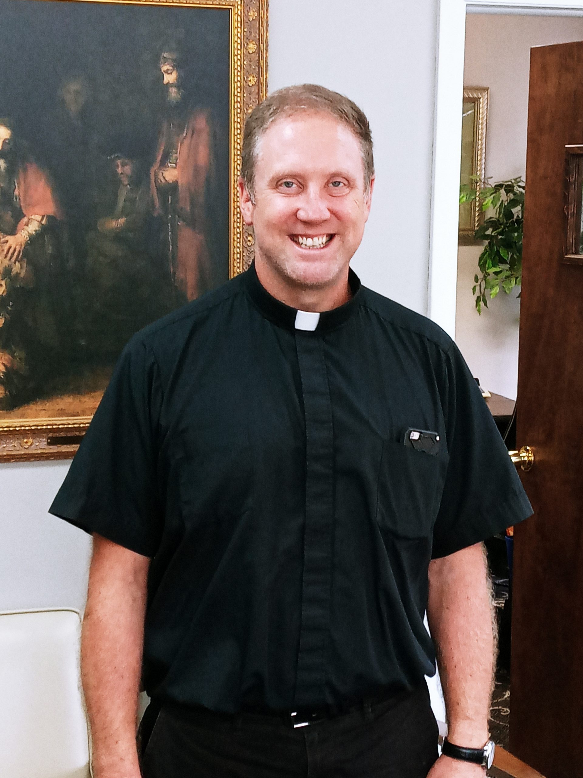 Fr. Jonathan Perrotta : Pastor